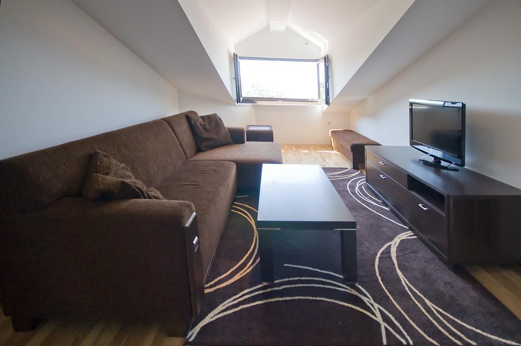 Apartments Ivan Petrovac na moru Zimmer foto